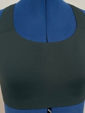 Victoria’s Secret VSX Max Sport Bra (High Impact)